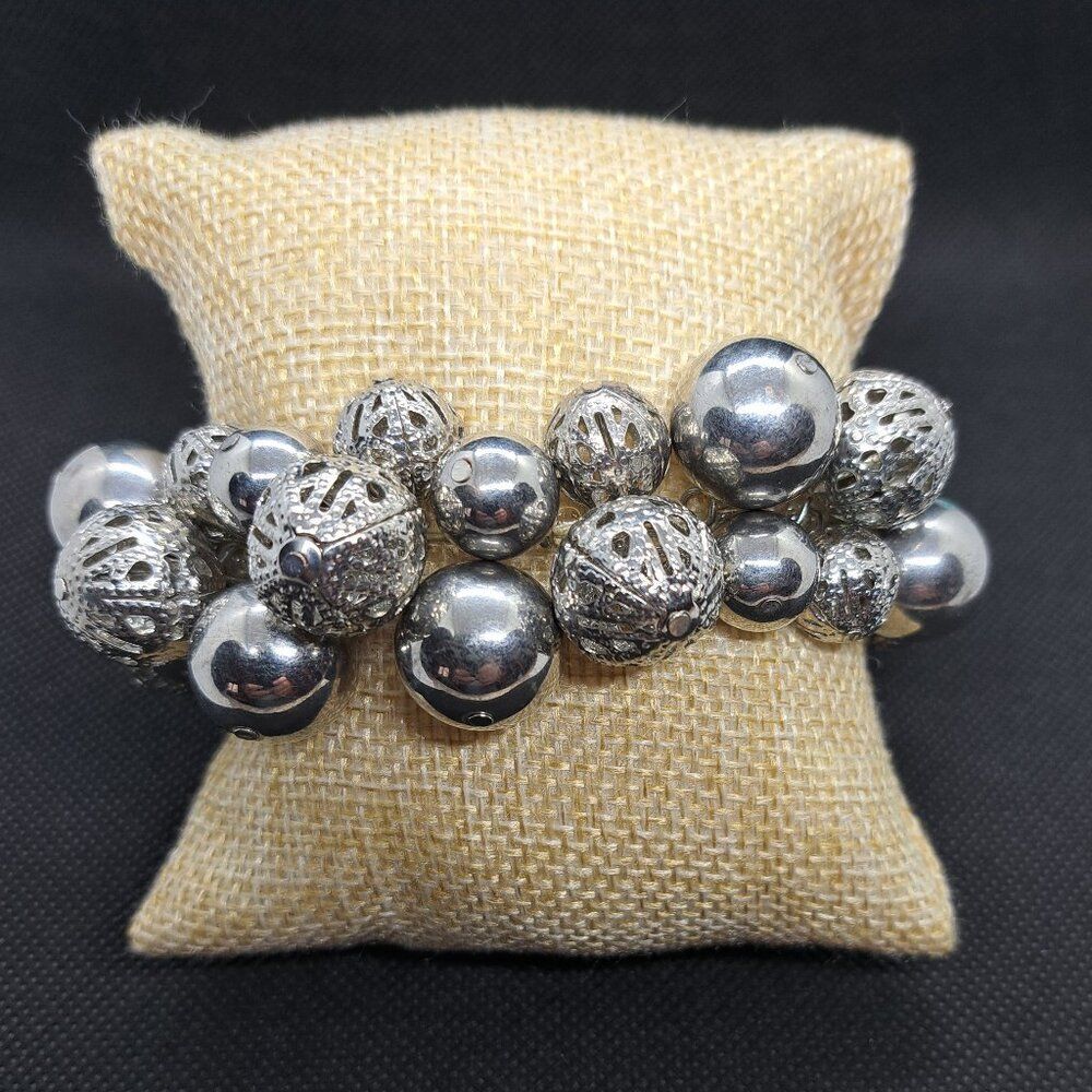 Silvertone Stretchy  Multi Size Ball Bracelet
